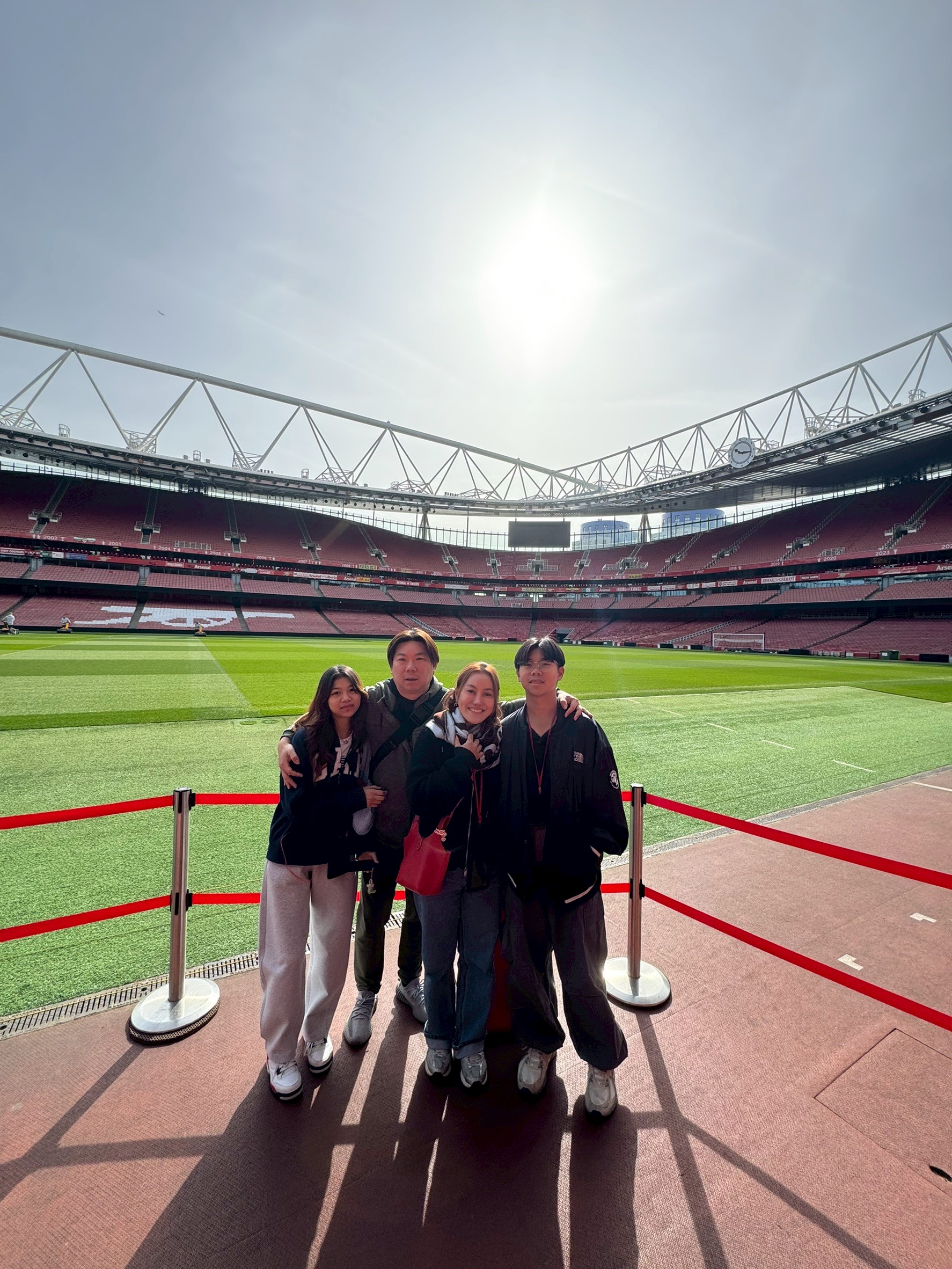 LINE_ALBUM_Arsenal Emirate Stadium Tour_260416_40